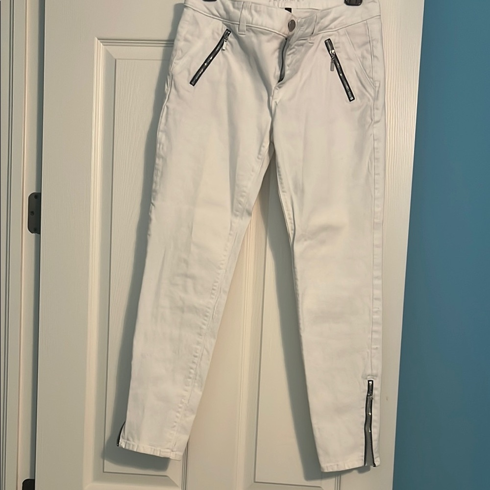 White House Black Market White Skinny Jeans